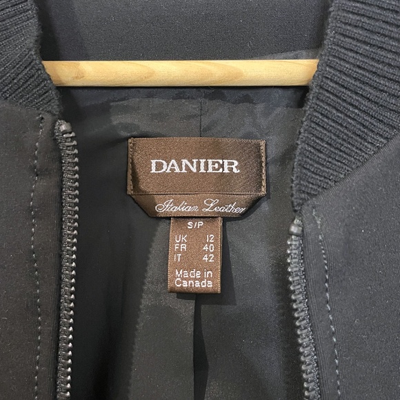 Danier Black Jersey Knit Blazer Sz S - Picture 3 of 15